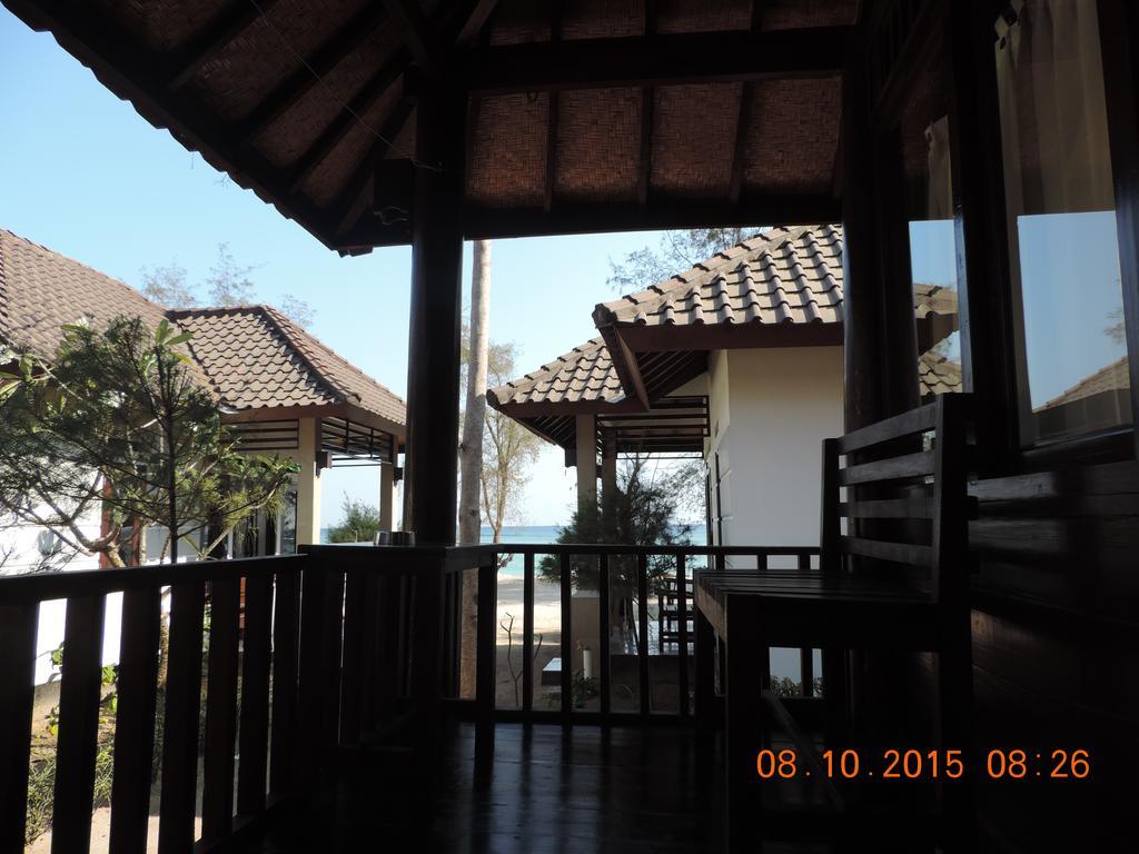 Yaya Bungalows Blue Coral Gili Meno Zimmer foto